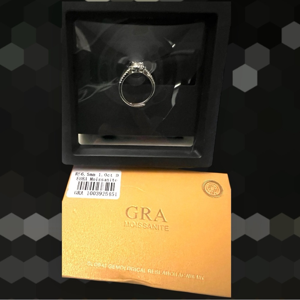 GRA Moissanite Solitaire Engagement Ring in Silver - Adjustable Band